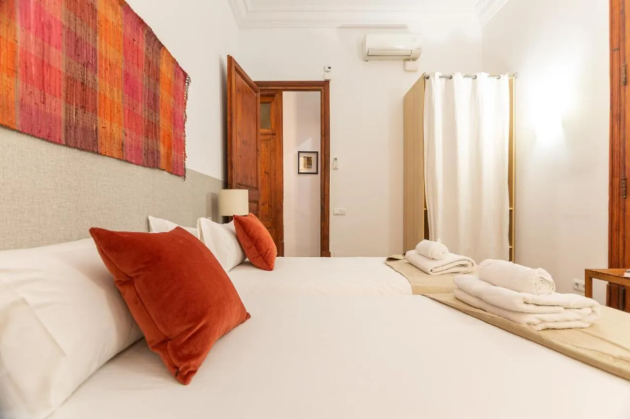 Great Spacious Apartment In The Gothic Quarter Barcelona 0*,