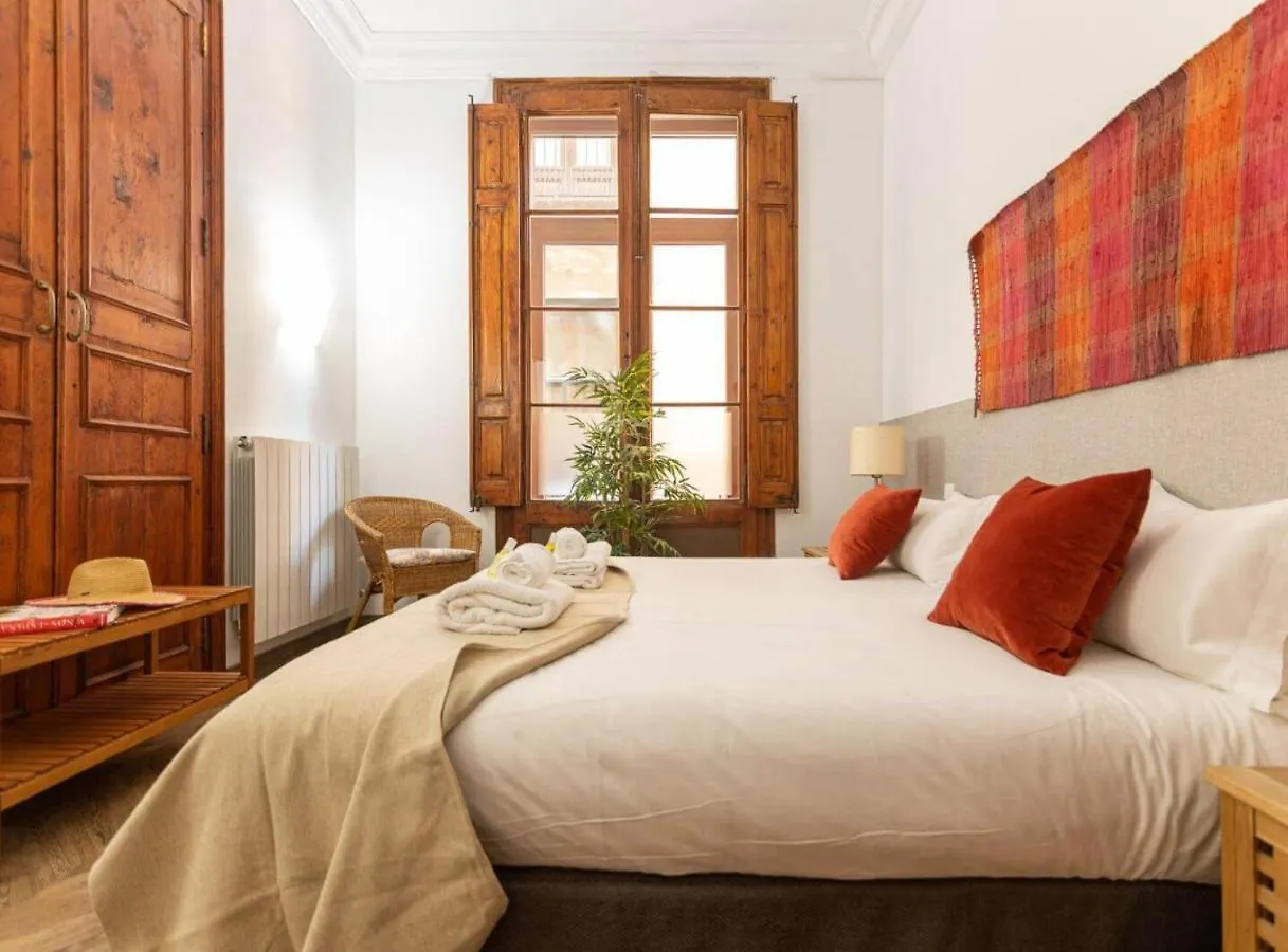 Great Spacious Apartment In The Gothic Quarter Barcelona