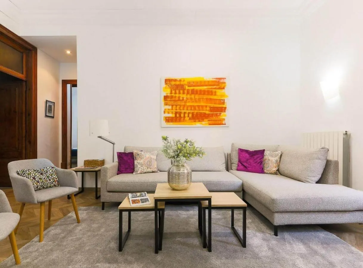 Great Spacious Apartment In The Gothic Quarter Barcelona